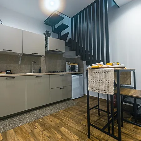 Miro - Elegant Centro Storico