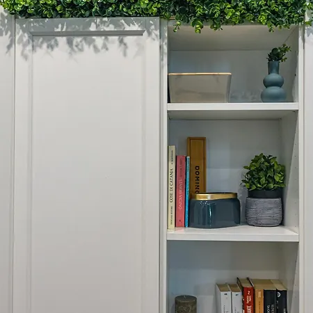 Miro - Elegant Centro Storico 펜션 카타니아