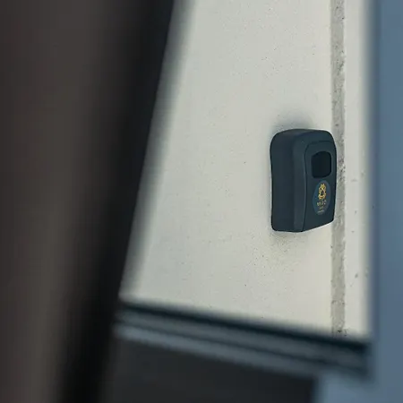 Miro - Elegant Centro Storico 펜션 *